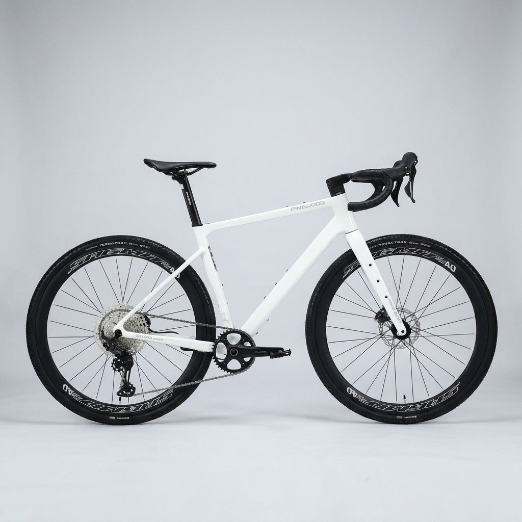 Pinewood Katana Ultimate Gravel Bike 700c Shimano GRX 12spd
