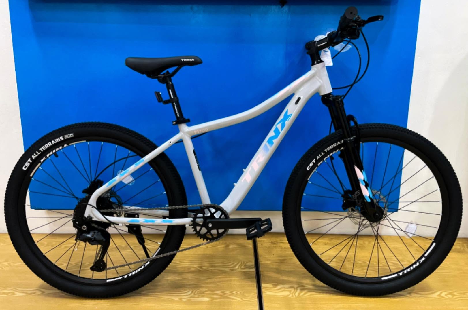 Trinx N700 1x9 Shimano Cues Hydraulic Brakes Curved Frame