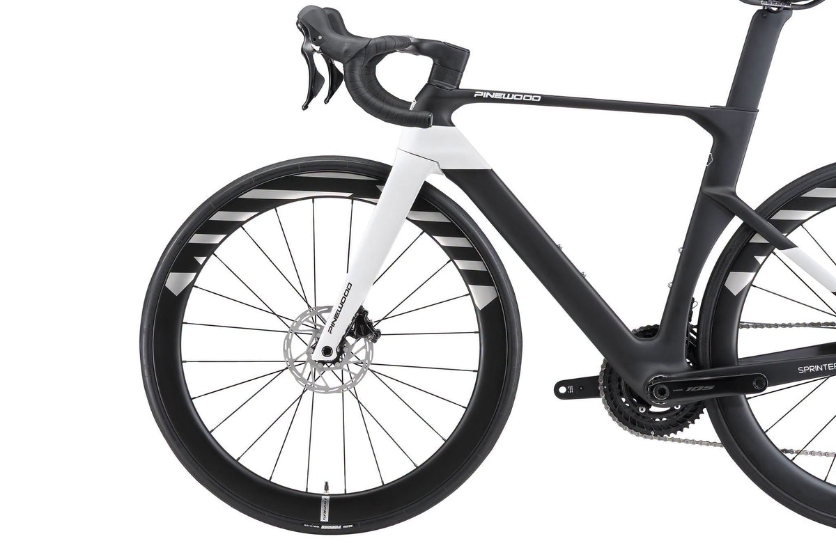 Pinewood Sprinter Shimano 105 R7120 Full Carbon Road Bike